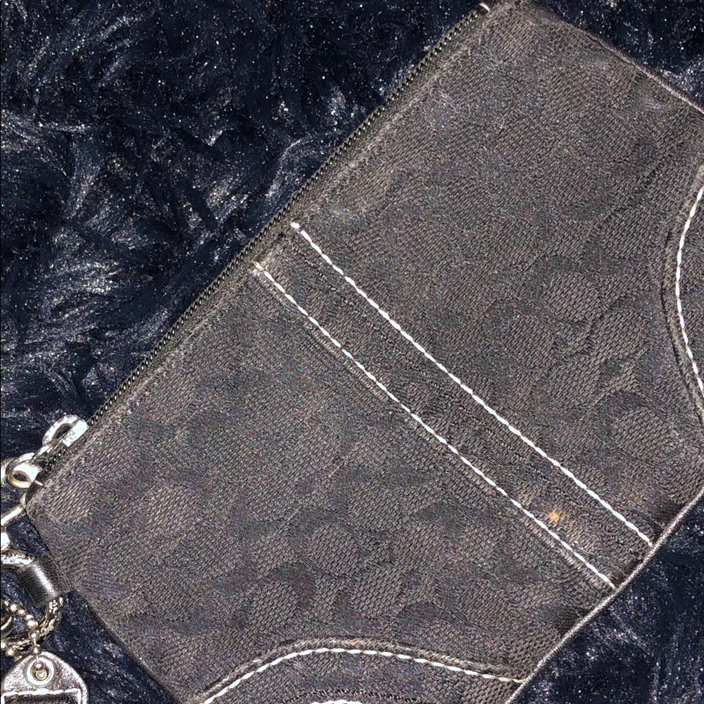 Set Of Two Brown and Black Coach wristlets - Picture 3 of 8